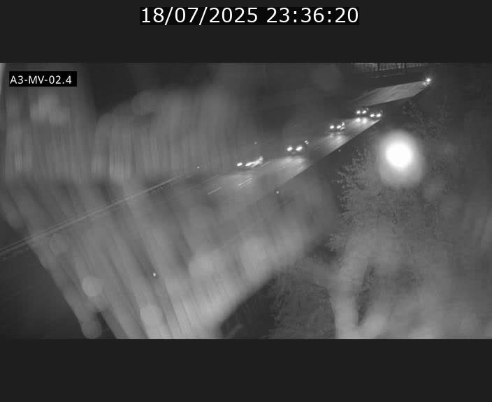 <h2>Webcam autoroute de la France (A3) au Luxembourg à Fentange, à proximité de la Croix de Gasperich. Vue orientée vers la Cloche d'Or</h2>
