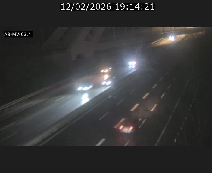 Webcam autoroute de la France (A3) au Luxembourg à Fentange, à proximité de la Croix de Gasperich. Vue orientée vers la Cloche d'Or