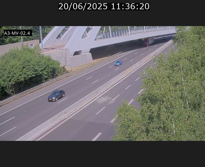 <h2>Webcam autoroute de la France (A3) au Luxembourg à Fentange, à proximité de la Croix de Gasperich. Vue orientée vers la Cloche d'Or</h2>