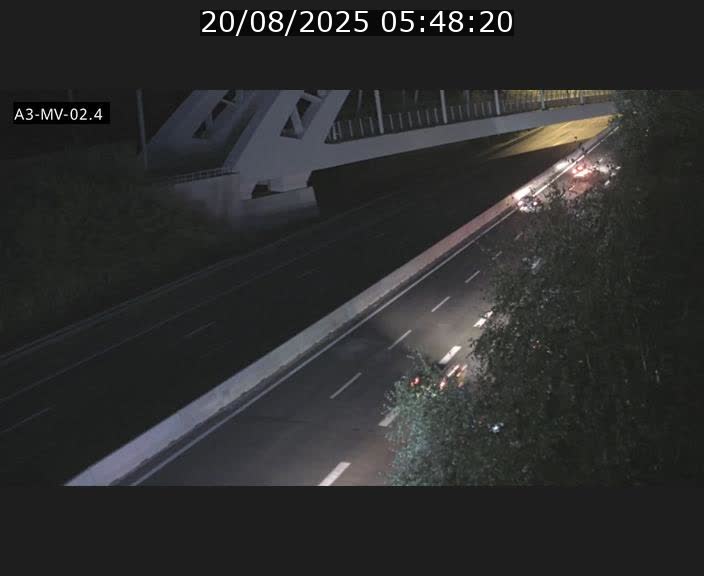 <h2>Webcam autoroute de la France (A3) au Luxembourg à Fentange, à proximité de la Croix de Gasperich. Vue orientée vers la Cloche d'Or</h2>