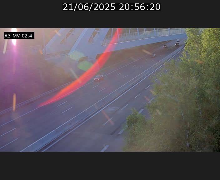 <h2>Webcam autoroute de la France (A3) au Luxembourg à Fentange, à proximité de la Croix de Gasperich. Vue orientée vers la Cloche d'Or</h2>