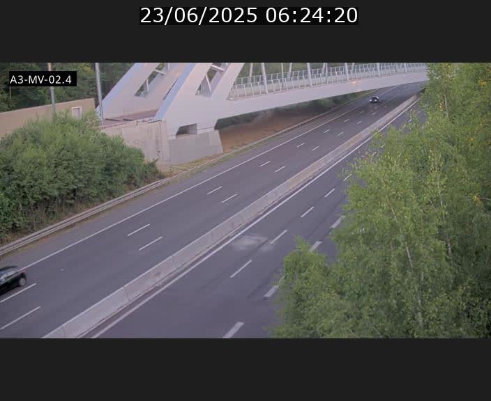 <h2>Webcam autoroute de la France (A3) au Luxembourg à Fentange, à proximité de la Croix de Gasperich. Vue orientée vers la Cloche d'Or</h2>