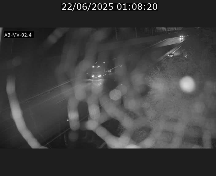 <h2>Webcam autoroute de la France (A3) au Luxembourg à Fentange, à proximité de la Croix de Gasperich. Vue orientée vers la Cloche d'Or</h2>