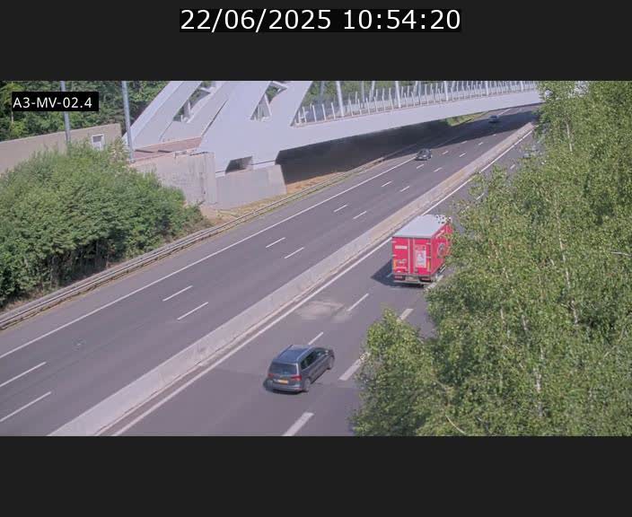 <h2>Webcam autoroute de la France (A3) au Luxembourg à Fentange, à proximité de la Croix de Gasperich. Vue orientée vers la Cloche d'Or</h2>