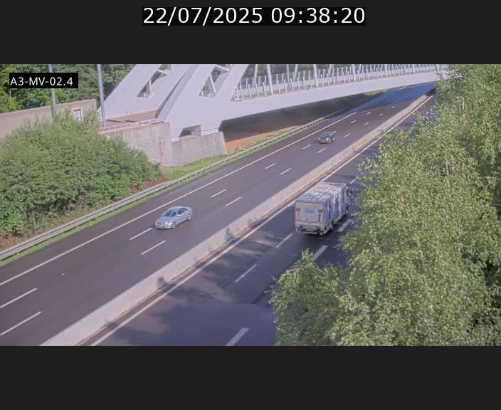 <h2>Webcam autoroute de la France (A3) au Luxembourg à Fentange, à proximité de la Croix de Gasperich. Vue orientée vers la Cloche d'Or</h2>
