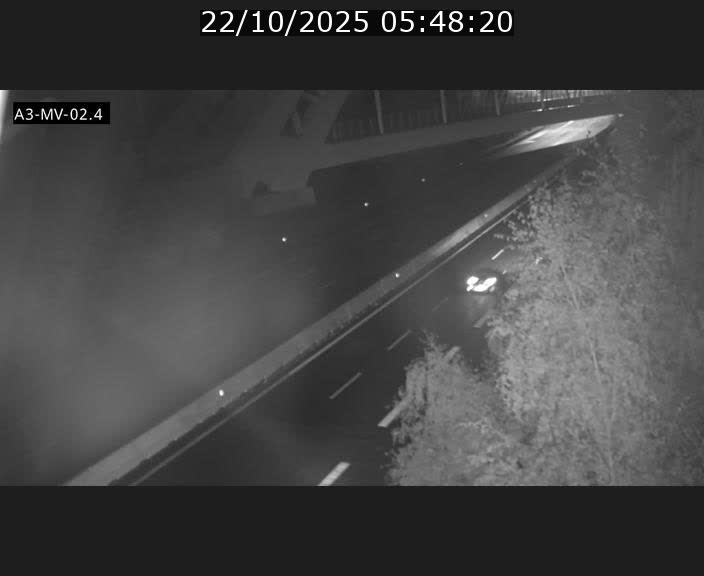 <h2>Webcam autoroute de la France (A3) au Luxembourg à Fentange, à proximité de la Croix de Gasperich. Vue orientée vers la Cloche d'Or</h2>