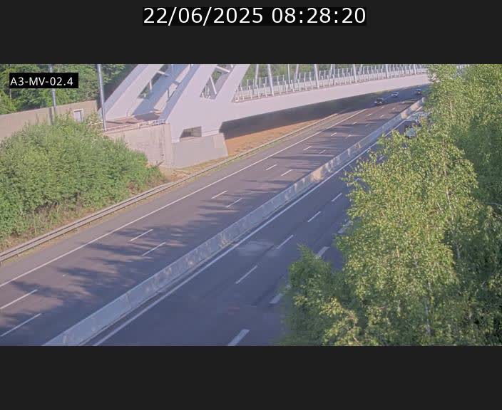 <h2>Webcam autoroute de la France (A3) au Luxembourg à Fentange, à proximité de la Croix de Gasperich. Vue orientée vers la Cloche d'Or</h2>