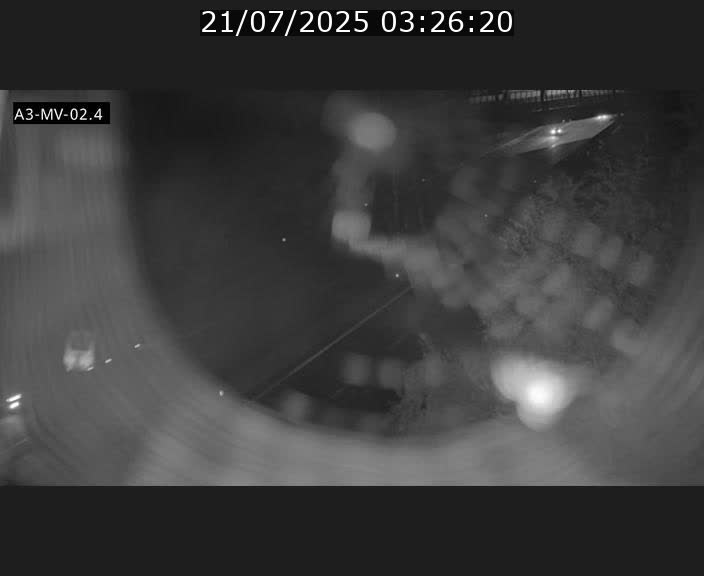 <h2>Webcam autoroute de la France (A3) au Luxembourg à Fentange, à proximité de la Croix de Gasperich. Vue orientée vers la Cloche d'Or</h2>