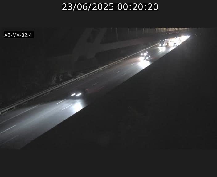 <h2>Webcam autoroute de la France (A3) au Luxembourg à Fentange, à proximité de la Croix de Gasperich. Vue orientée vers la Cloche d'Or</h2>