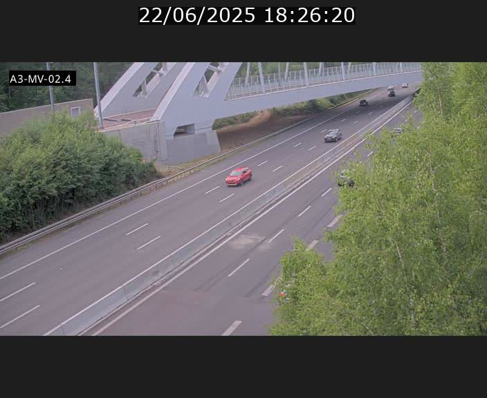 <h2>Webcam autoroute de la France (A3) au Luxembourg à Fentange, à proximité de la Croix de Gasperich. Vue orientée vers la Cloche d'Or</h2>