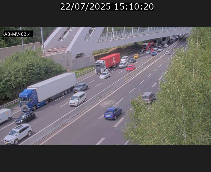 <h2>Webcam autoroute de la France (A3) au Luxembourg à Fentange, à proximité de la Croix de Gasperich. Vue orientée vers la Cloche d'Or</h2>