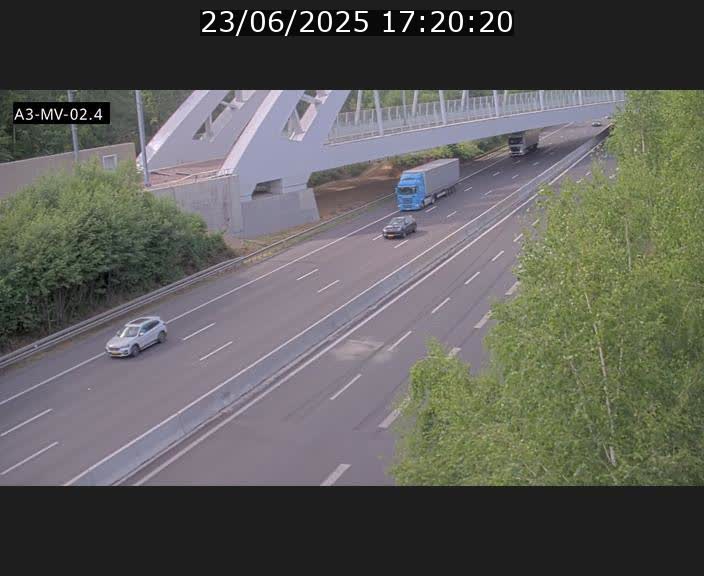<h2>Webcam autoroute de la France (A3) au Luxembourg à Fentange, à proximité de la Croix de Gasperich. Vue orientée vers la Cloche d'Or</h2>