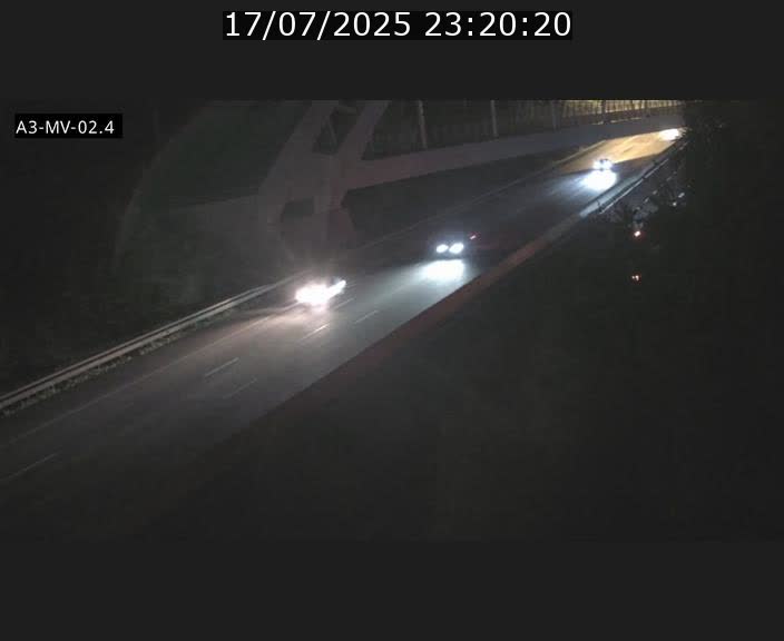 <h2>Webcam autoroute de la France (A3) au Luxembourg à Fentange, à proximité de la Croix de Gasperich. Vue orientée vers la Cloche d'Or</h2>