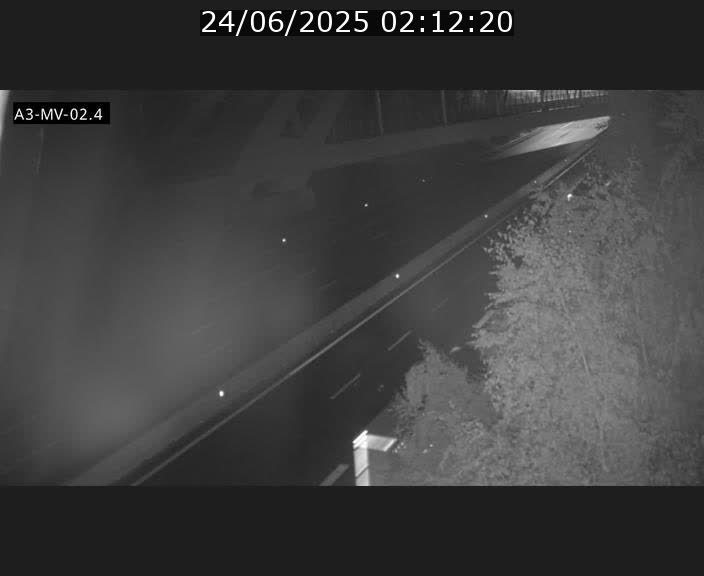<h2>Webcam autoroute de la France (A3) au Luxembourg à Fentange, à proximité de la Croix de Gasperich. Vue orientée vers la Cloche d'Or</h2>