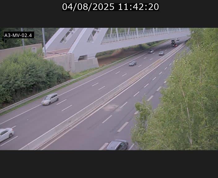 <h2>Webcam autoroute de la France (A3) au Luxembourg à Fentange, à proximité de la Croix de Gasperich. Vue orientée vers la Cloche d'Or</h2>