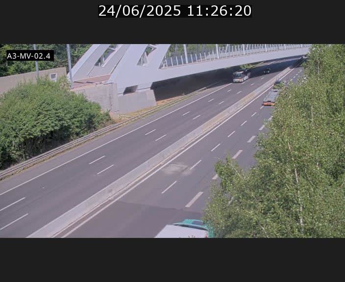 <h2>Webcam autoroute de la France (A3) au Luxembourg à Fentange, à proximité de la Croix de Gasperich. Vue orientée vers la Cloche d'Or</h2>
