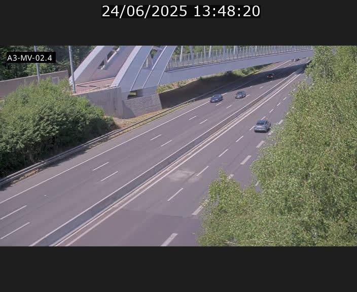 <h2>Webcam autoroute de la France (A3) au Luxembourg à Fentange, à proximité de la Croix de Gasperich. Vue orientée vers la Cloche d'Or</h2>
