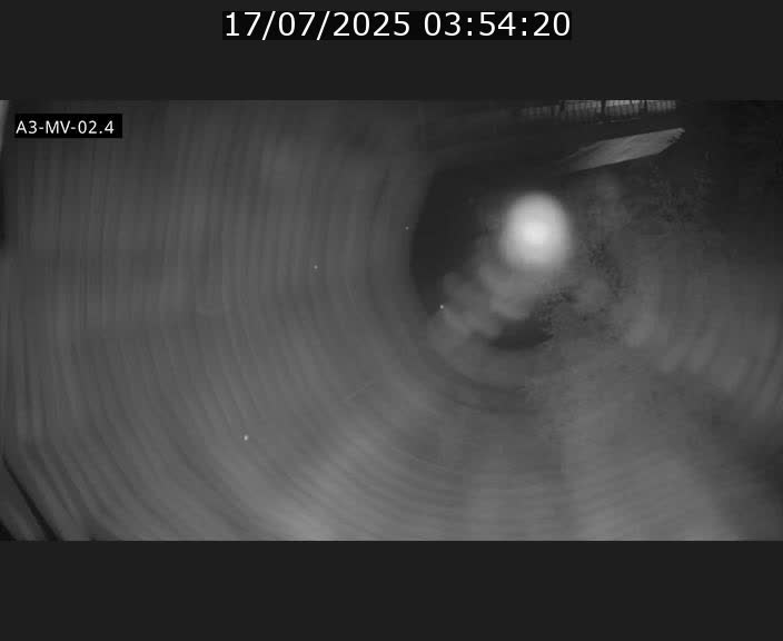 <h2>Webcam autoroute de la France (A3) au Luxembourg à Fentange, à proximité de la Croix de Gasperich. Vue orientée vers la Cloche d'Or</h2>