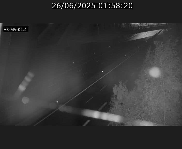 <h2>Webcam autoroute de la France (A3) au Luxembourg à Fentange, à proximité de la Croix de Gasperich. Vue orientée vers la Cloche d'Or</h2>