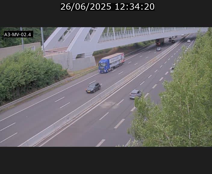 <h2>Webcam autoroute de la France (A3) au Luxembourg à Fentange, à proximité de la Croix de Gasperich. Vue orientée vers la Cloche d'Or</h2>