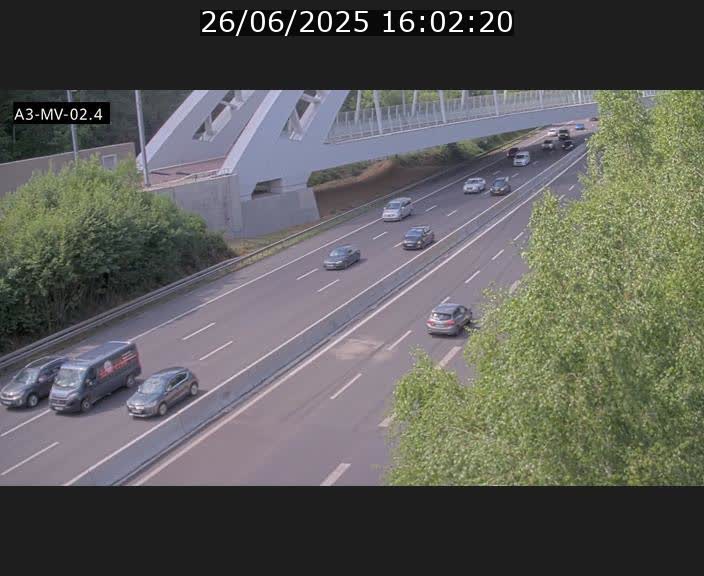 <h2>Webcam autoroute de la France (A3) au Luxembourg à Fentange, à proximité de la Croix de Gasperich. Vue orientée vers la Cloche d'Or</h2>