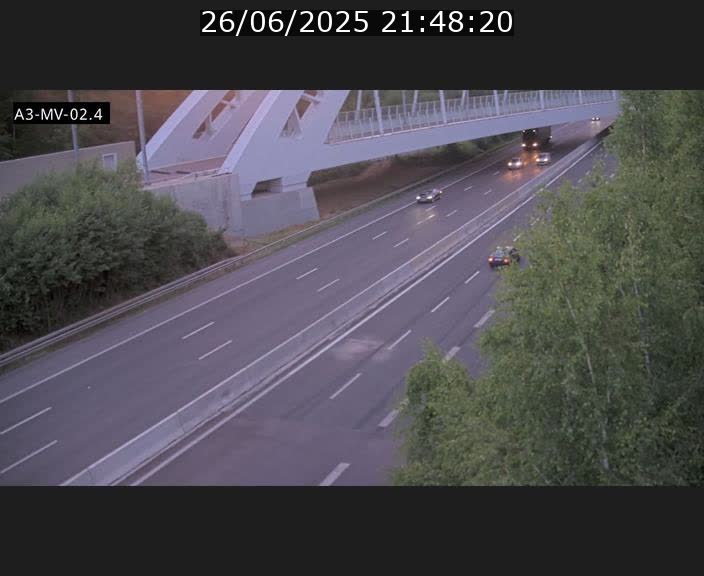 <h2>Webcam autoroute de la France (A3) au Luxembourg à Fentange, à proximité de la Croix de Gasperich. Vue orientée vers la Cloche d'Or</h2>