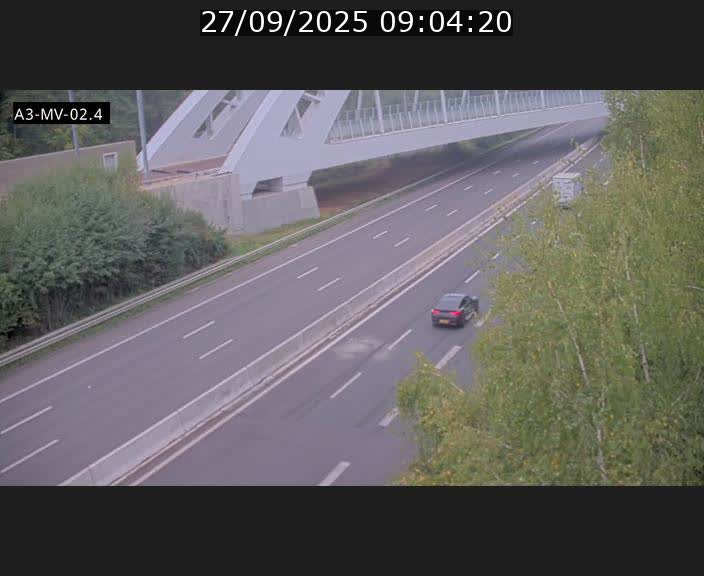 <h2>Webcam autoroute de la France (A3) au Luxembourg à Fentange, à proximité de la Croix de Gasperich. Vue orientée vers la Cloche d'Or</h2>