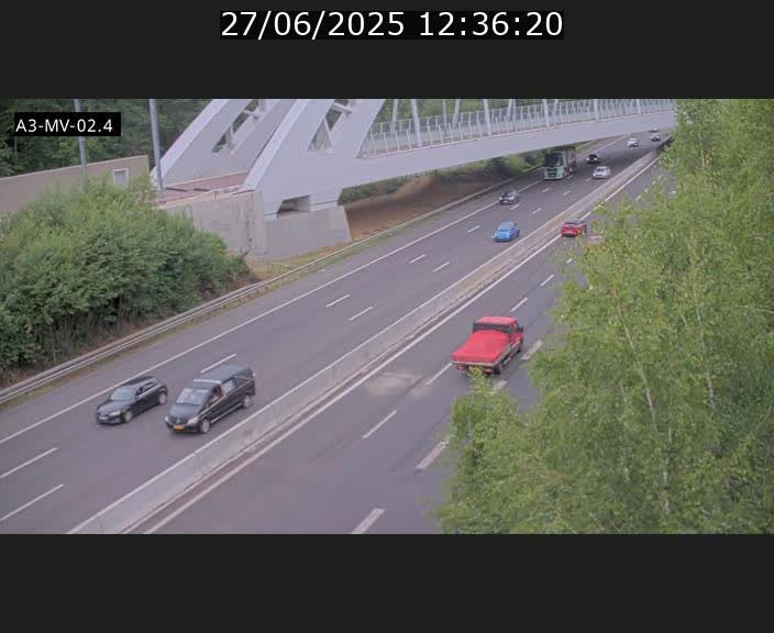 <h2>Webcam autoroute de la France (A3) au Luxembourg à Fentange, à proximité de la Croix de Gasperich. Vue orientée vers la Cloche d'Or</h2>