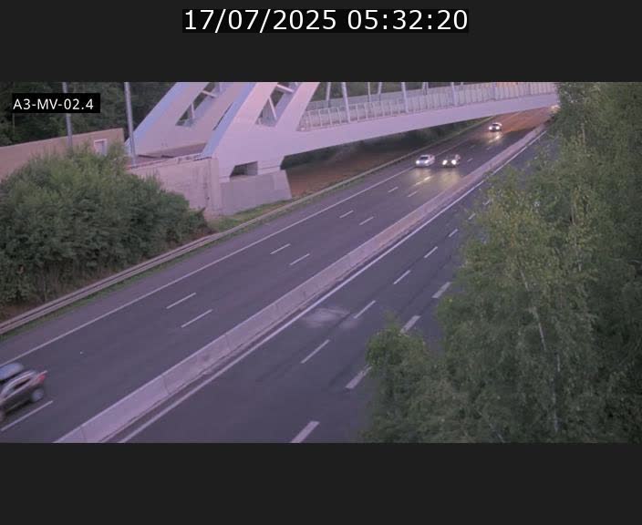 <h2>Webcam autoroute de la France (A3) au Luxembourg à Fentange, à proximité de la Croix de Gasperich. Vue orientée vers la Cloche d'Or</h2>