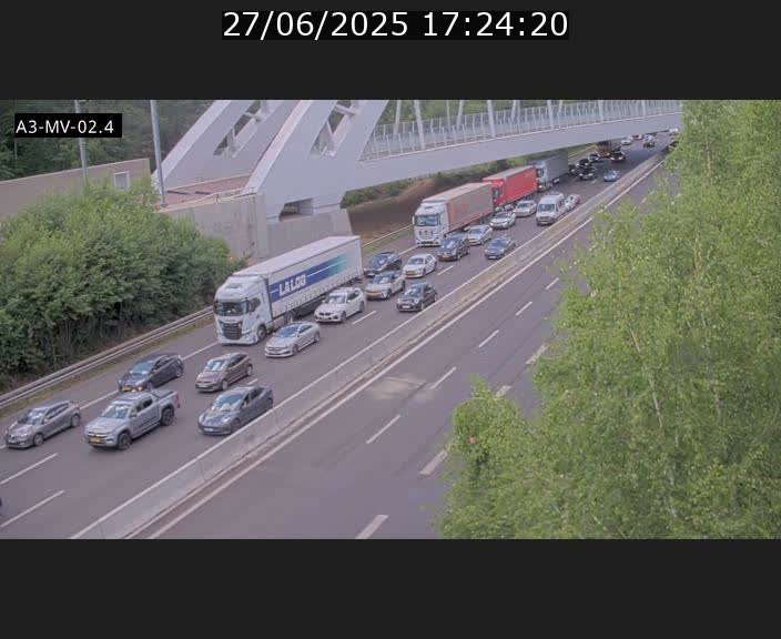 <h2>Webcam autoroute de la France (A3) au Luxembourg à Fentange, à proximité de la Croix de Gasperich. Vue orientée vers la Cloche d'Or</h2>