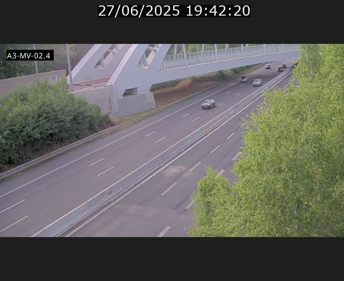 <h2>Webcam autoroute de la France (A3) au Luxembourg à Fentange, à proximité de la Croix de Gasperich. Vue orientée vers la Cloche d'Or</h2>