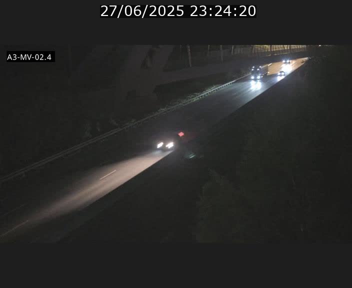 <h2>Webcam autoroute de la France (A3) au Luxembourg à Fentange, à proximité de la Croix de Gasperich. Vue orientée vers la Cloche d'Or</h2>