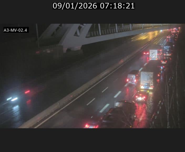 <h2>Webcam autoroute de la France (A3) au Luxembourg à Fentange, à proximité de la Croix de Gasperich. Vue orientée vers la Cloche d'Or</h2>