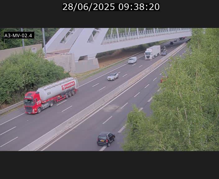 <h2>Webcam autoroute de la France (A3) au Luxembourg à Fentange, à proximité de la Croix de Gasperich. Vue orientée vers la Cloche d'Or</h2>