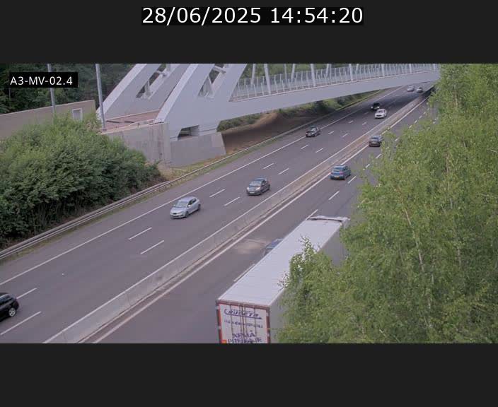 <h2>Webcam autoroute de la France (A3) au Luxembourg à Fentange, à proximité de la Croix de Gasperich. Vue orientée vers la Cloche d'Or</h2>