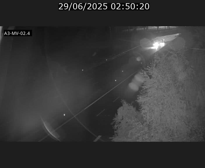 <h2>Webcam autoroute de la France (A3) au Luxembourg à Fentange, à proximité de la Croix de Gasperich. Vue orientée vers la Cloche d'Or</h2>