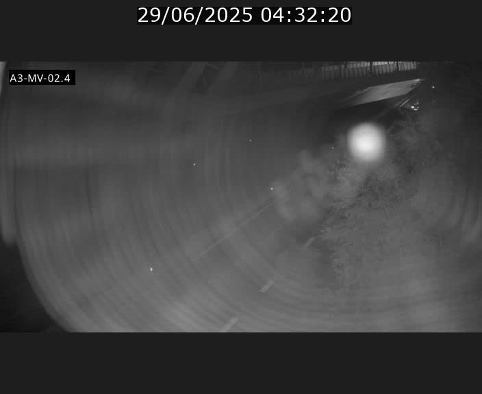 <h2>Webcam autoroute de la France (A3) au Luxembourg à Fentange, à proximité de la Croix de Gasperich. Vue orientée vers la Cloche d'Or</h2>