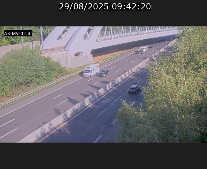 <h2>Webcam autoroute de la France (A3) au Luxembourg à Fentange, à proximité de la Croix de Gasperich. Vue orientée vers la Cloche d'Or</h2>