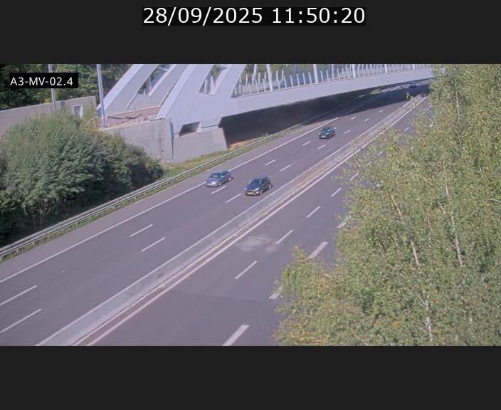 <h2>Webcam autoroute de la France (A3) au Luxembourg à Fentange, à proximité de la Croix de Gasperich. Vue orientée vers la Cloche d'Or</h2>