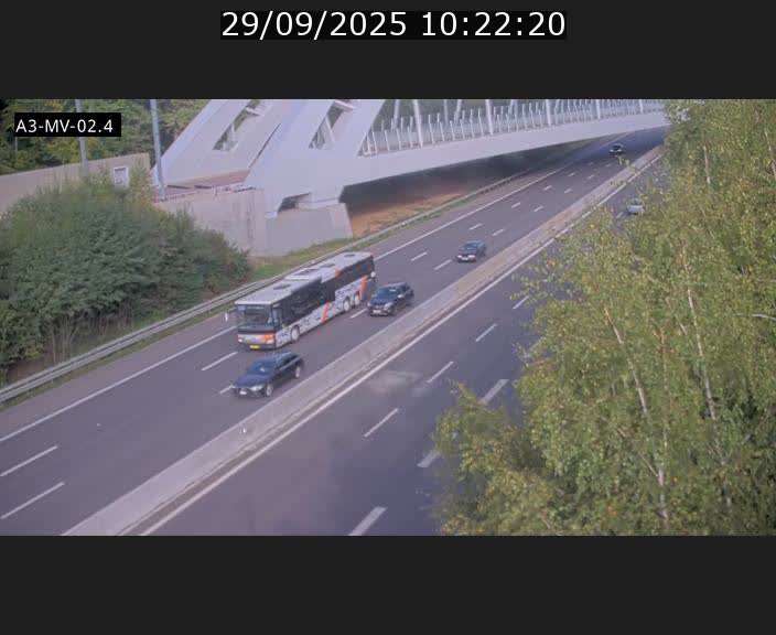 <h2>Webcam autoroute de la France (A3) au Luxembourg à Fentange, à proximité de la Croix de Gasperich. Vue orientée vers la Cloche d'Or</h2>