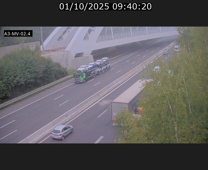 <h2>Webcam autoroute de la France (A3) au Luxembourg à Fentange, à proximité de la Croix de Gasperich. Vue orientée vers la Cloche d'Or</h2>