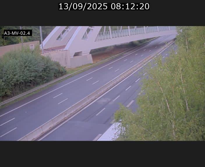 <h2>Webcam autoroute de la France (A3) au Luxembourg à Fentange, à proximité de la Croix de Gasperich. Vue orientée vers la Cloche d'Or</h2>