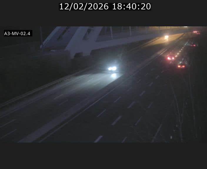 <h2>Webcam autoroute de la France (A3) au Luxembourg à Fentange, à proximité de la Croix de Gasperich. Vue orientée vers la Cloche d'Or</h2>