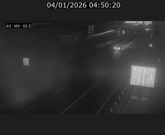 <h2>Webcam autoroute A3 au Luxembourg à proximité de la Croix de Gasperich. Vue orientée vers Luxembourg</h2>
