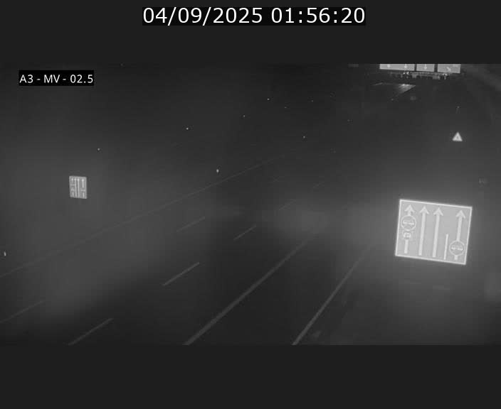 <h2>Webcam autoroute A3 au Luxembourg à proximité de la Croix de Gasperich. Vue orientée vers Luxembourg</h2>