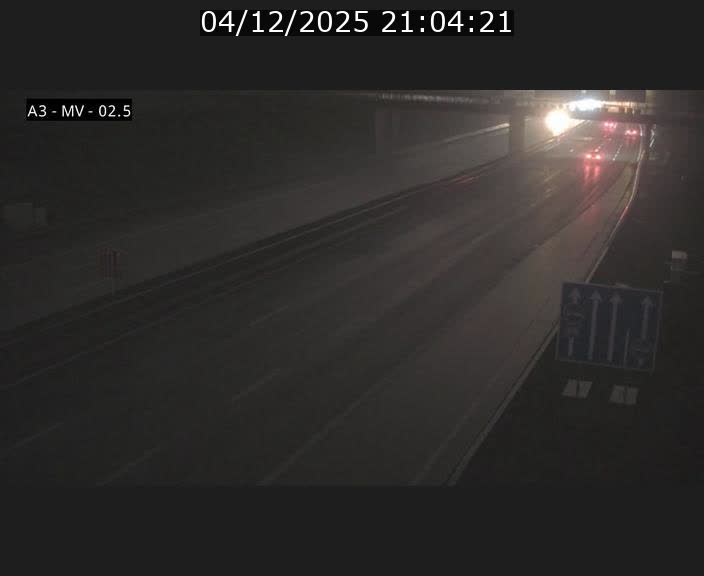 Webcam autoroute A3 au Luxembourg à proximité de la Croix de Gasperich. Vue orientée vers Luxembourg