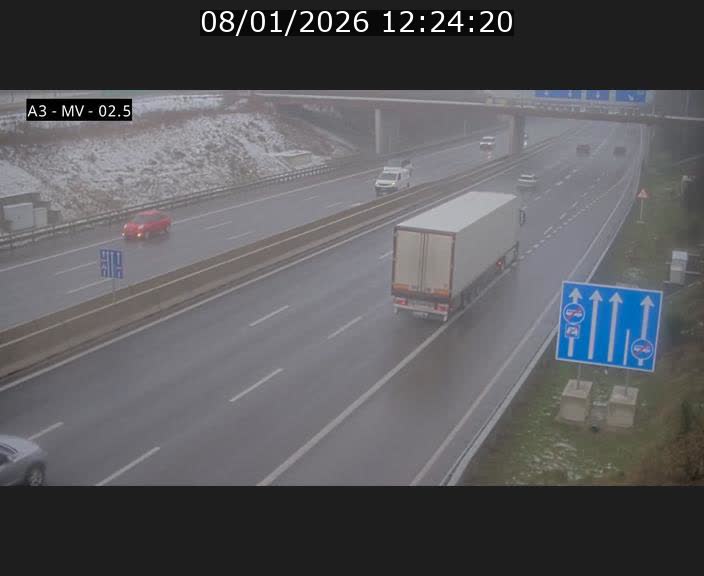 Webcam autoroute A3 au Luxembourg à proximité de la Croix de Gasperich. Vue orientée vers Luxembourg