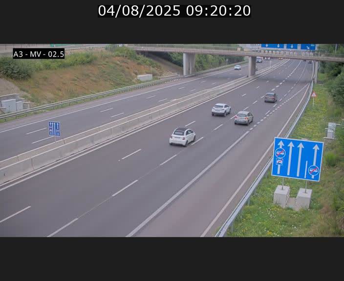 <h2>Webcam autoroute A3 au Luxembourg à proximité de la Croix de Gasperich. Vue orientée vers Luxembourg</h2>