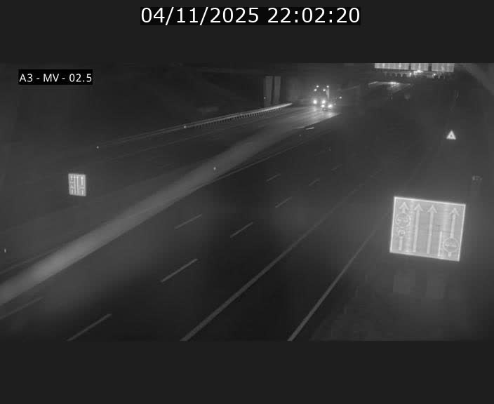 <h2>Webcam autoroute A3 au Luxembourg à proximité de la Croix de Gasperich. Vue orientée vers Luxembourg</h2>