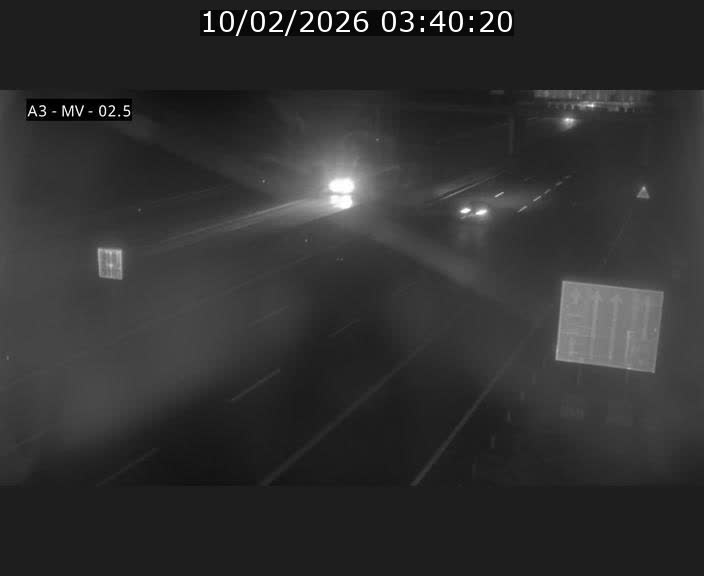 <h2>Webcam autoroute A3 au Luxembourg à proximité de la Croix de Gasperich. Vue orientée vers Luxembourg</h2>